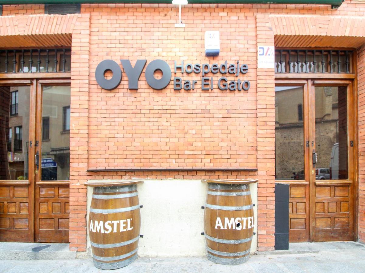 Oyo Hospedaje El Gato 塞哥维亚 外观 照片
